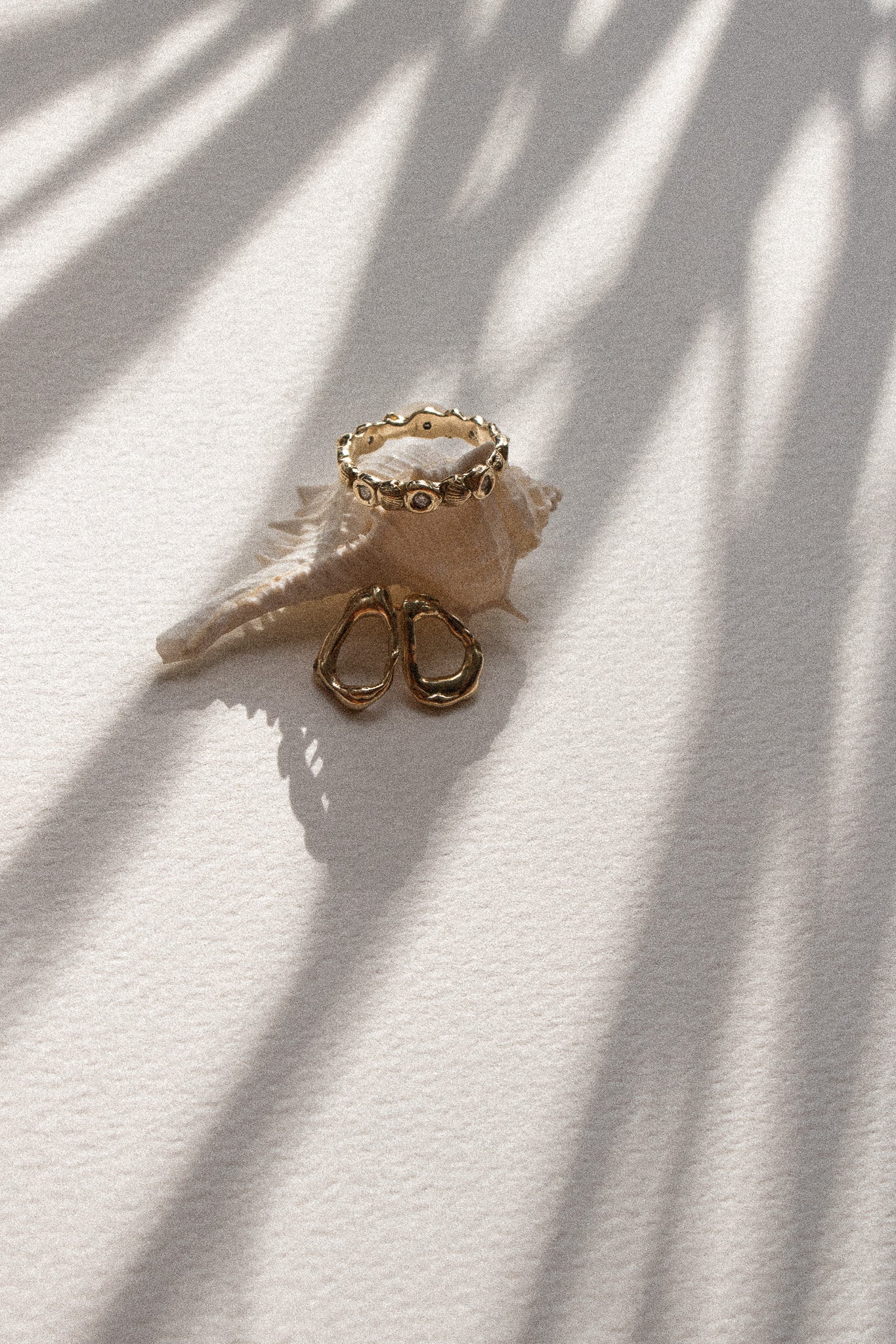 KM Freeform Circle Studs