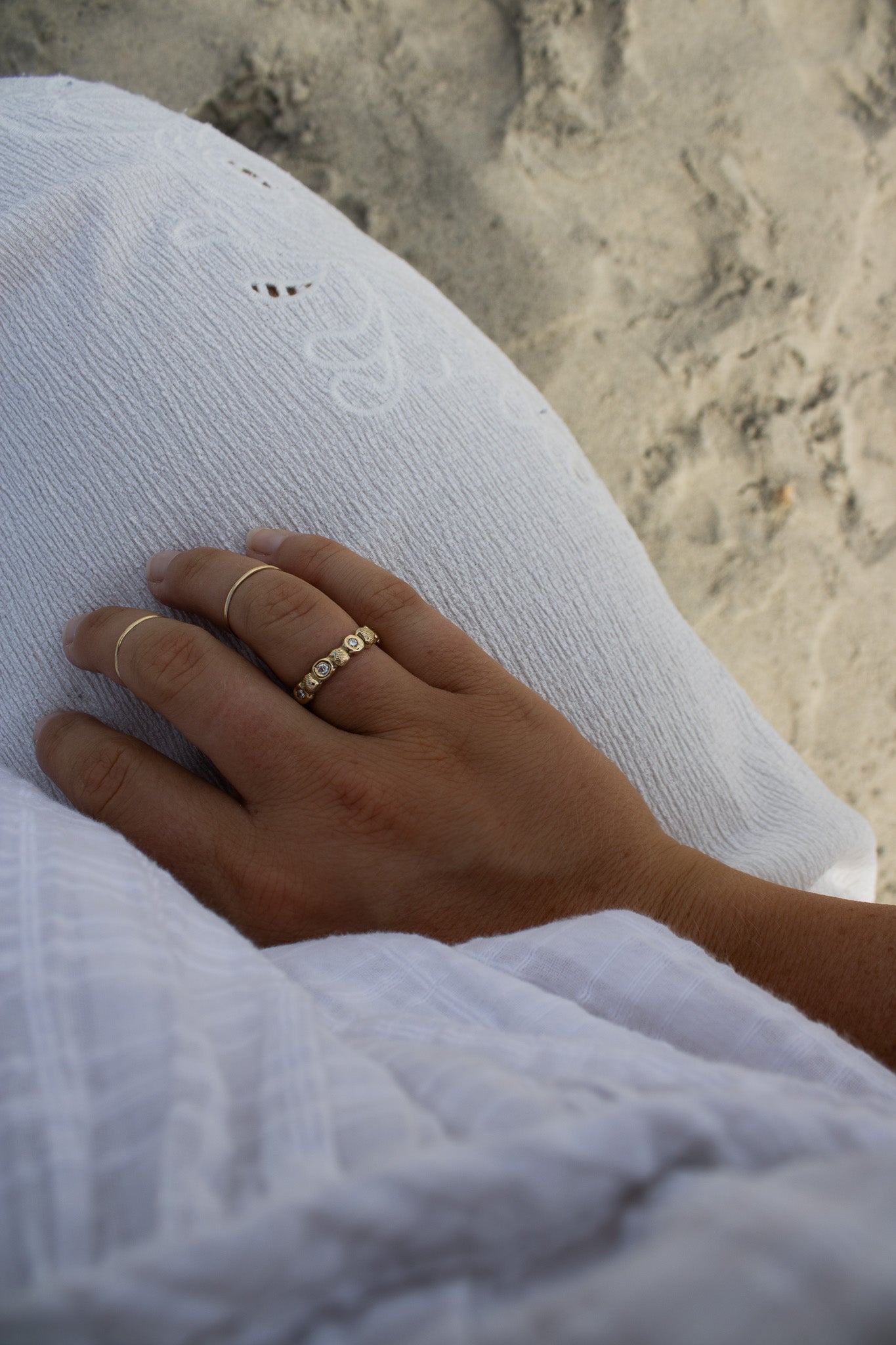 KM Scallop Eternity Band