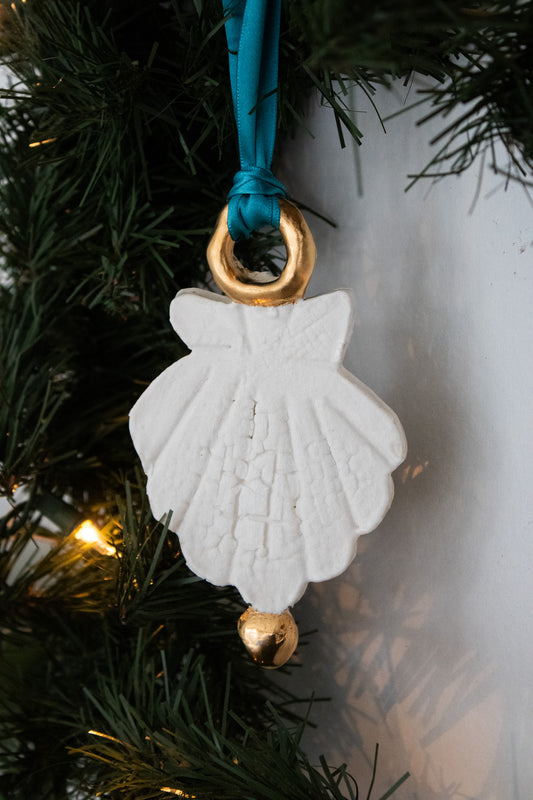 KM Ceramic Ornament, White Crackle